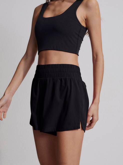 femmes Kallin court 3" Varley 8R2T272 noir vêtements